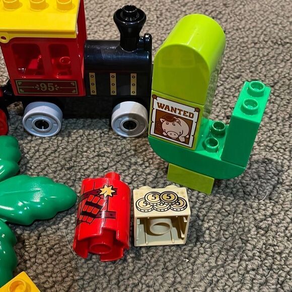 LEGO 10894 Disney Pixtar Toy Story Duplo Set - Picture 2 of 5